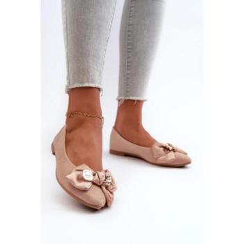 Divat kiegészítők és ruhák kiárusítása - Bézs színű, masnival díszített női balerinák akciósan kép