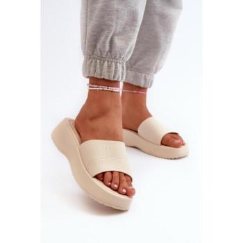 Divat kiegészítők és ruhák kiárusítása - Bézs színű platformos női szandálok akciósan kép