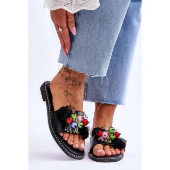 Divat kiegészítők és ruhák kiárusítása - Fekete női papucsok gyöngyökkel akciósan kép