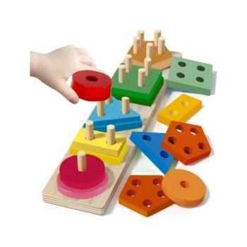 Játékok a legkisebbeknek - Gyermekeknek való geometriai formák színválogatója kép