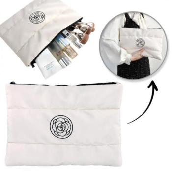 Kozmetikai táskák - Nagy fehér kozmetikai táska kép