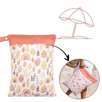 Kozmetikai táskák - Vízálló táska színes mintával kép