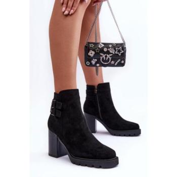 Női csizmák - Fekete velúr csizma kép