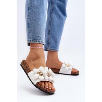 Női papucsok - Fehér papucs virágokkal hölgyeknek kép