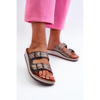 Női papucsok - Női fekete flip-flopok csatokkal kép