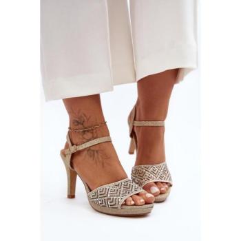 Női szandálok - Arany díszítésű női szandálok kép