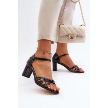 Női szandálok - Női szandálok fekete színben kép