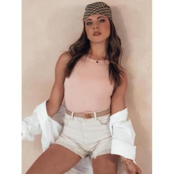 Rövidnadrágok - Világos bézs színű, lyukas farmer rövidnadrág kép