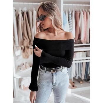 Szvetterek - Fekete női pulóver szabadon hagyott vállal MY2424 kép