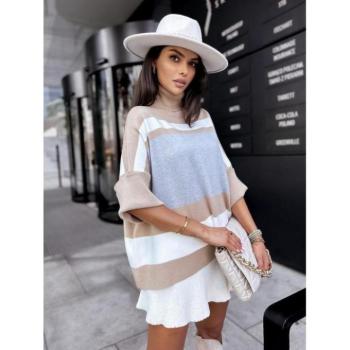 Szvetterek - Női szürke oversize garbó MY2022 kép