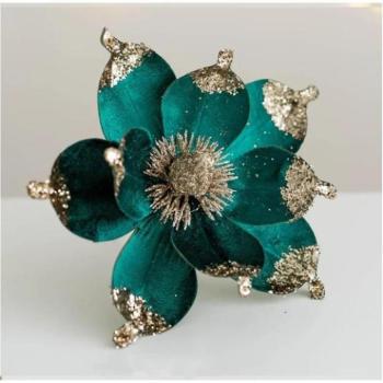 Karácsonyi dekoráció - Zöld-arany színű, virág brokáttal a fára kép