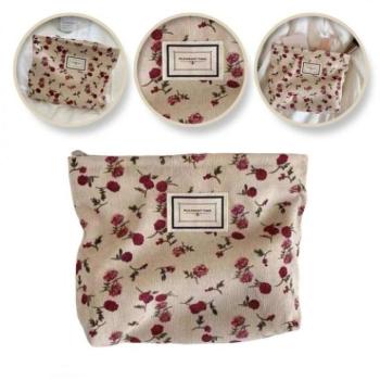 Kozmetikai táskák - Bézs színű kozmetikai táska piros virágokkal kép