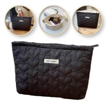 Kozmetikai táskák - Steppelt kozmetikai táska fekete színben kép