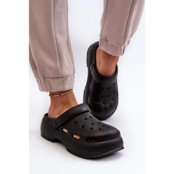 Otthoni cipők - Fekete platformos Crocsok kép