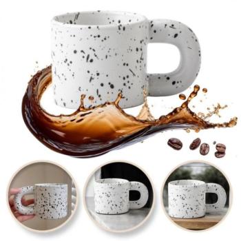 Poharak - Fehér kerámia bögre füllel kép