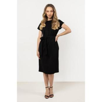 Ruhák hétköznapi viseletre - Női fekete ruha kimonó ujjakkal kép