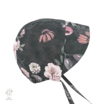 Sapkák és hajpántok babáknak - Gyerek sapka díszítéssel a Secret of Flowers kollekcióból kép