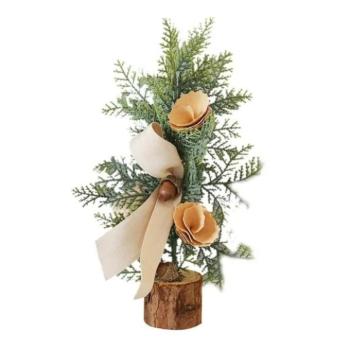 Ünnepi dekorációk - Egy kis karácsonyfa, egy fából készült állványon kép