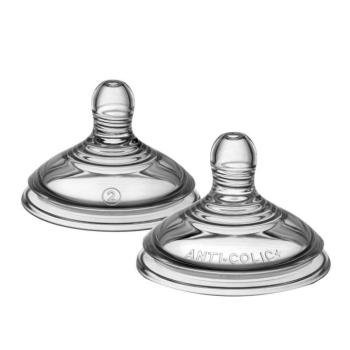 Tommee Tippee Advanced ANTI-COLIC cumi közepes átfolyású cumisüvegre, 3 hó+, 2 db kép